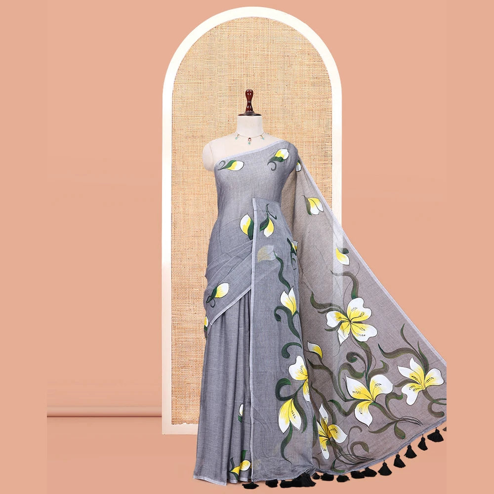 Pothys Borderless Grey Khadi Mul Cotton Saree Features Floral Hand-Brush Painting, and a Matching Blouse